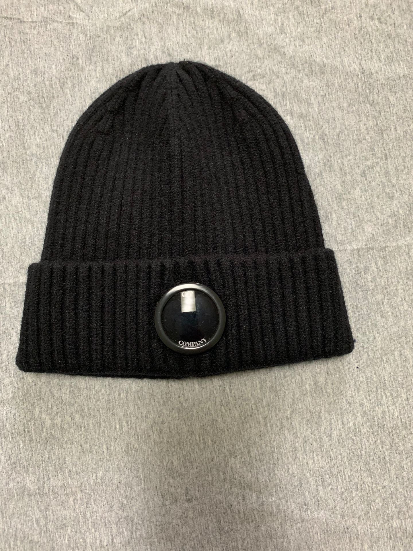 Ribbed Beanie with Lens Detail